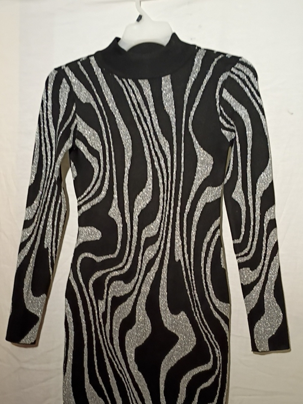 Black and Silver Metallic Bodycon Turtleneck Sweater Dress, Derek Heart, 6 NWOT